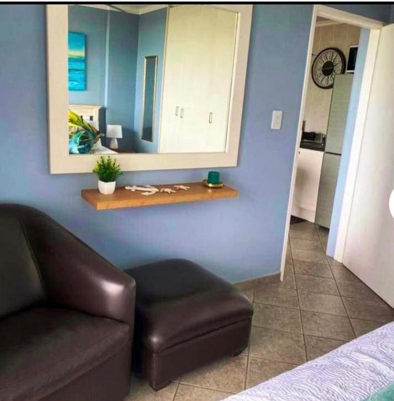 1 Bedroom Property for Sale in Bloubergstrand Western Cape